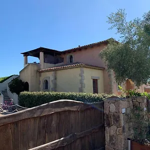 2 Bedroom Close To Bados Beach Olbia